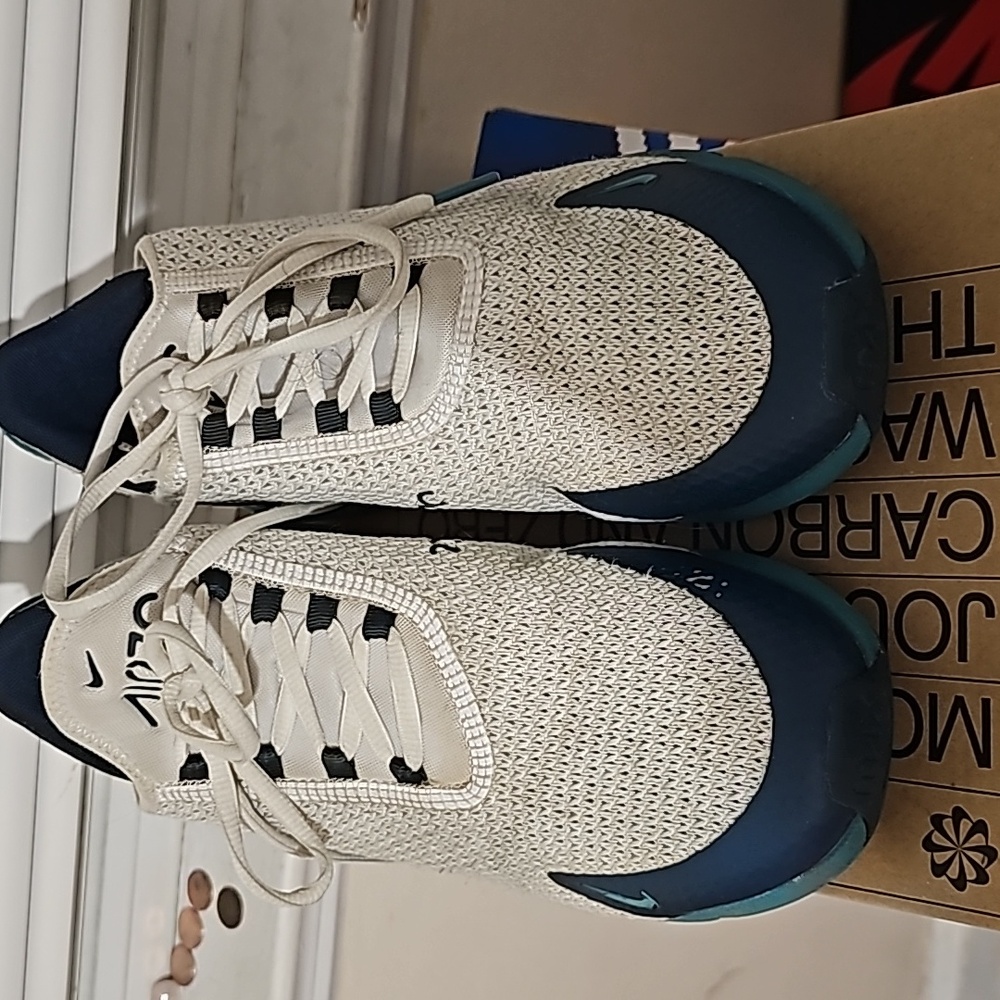 Gently used airmax 270. Lots of life. Size 9.5 woman